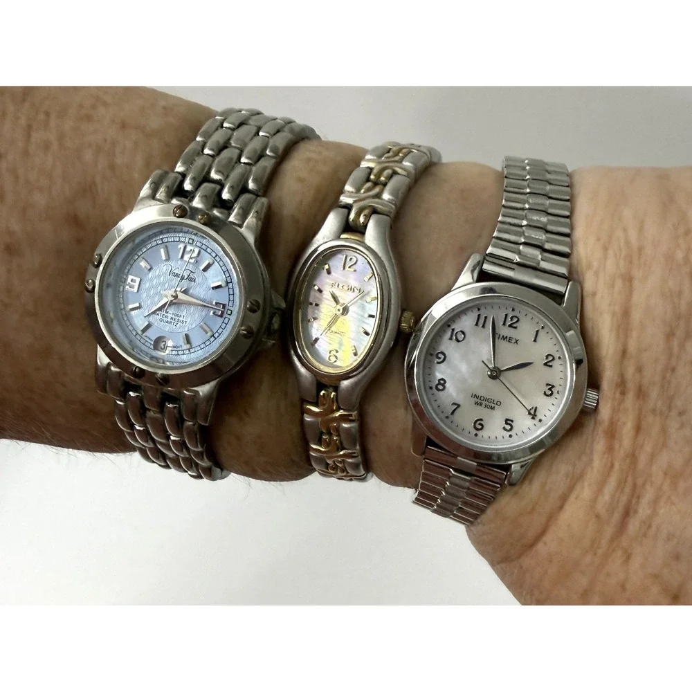 Lot of 4 Watches Quartz Gold Tone Silver Tone Seiko, Elgin, Timex, Vanity Fair